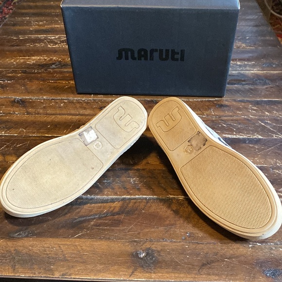 Maruti Calf Hair Berry Hairon Sneakers - Picture 6 of 10